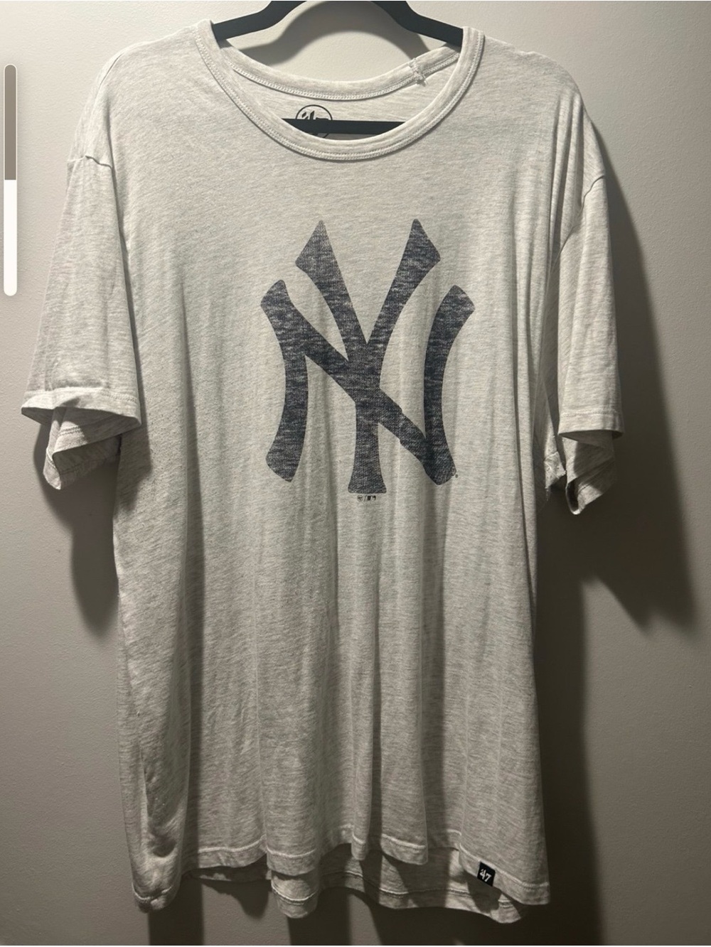 '47 Men's New York Yankees Logo Tee - Heather Gray with Navy Print